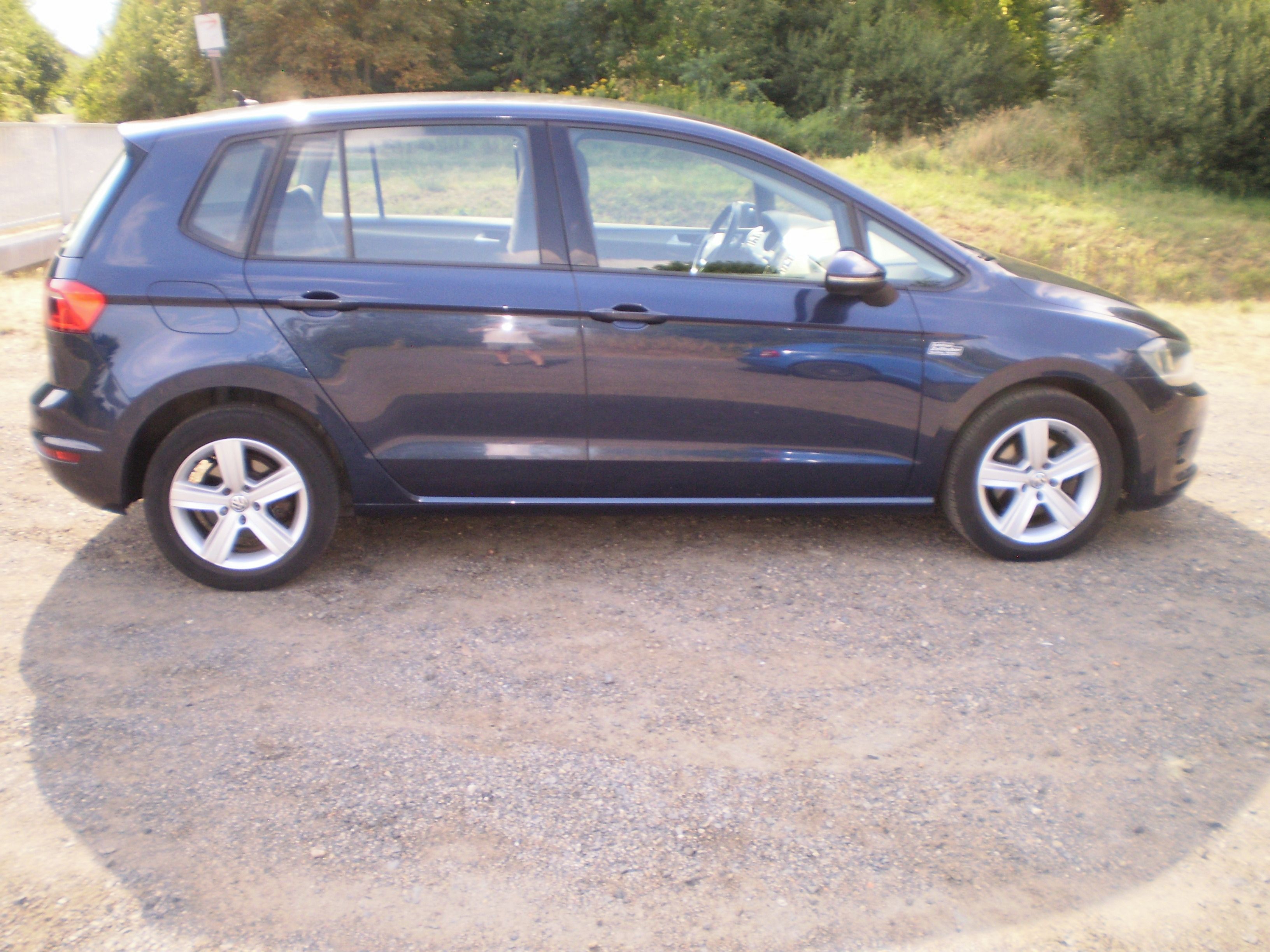 Volkswagen Golf Sportsvan, Comfort,servisovano - fotka 3