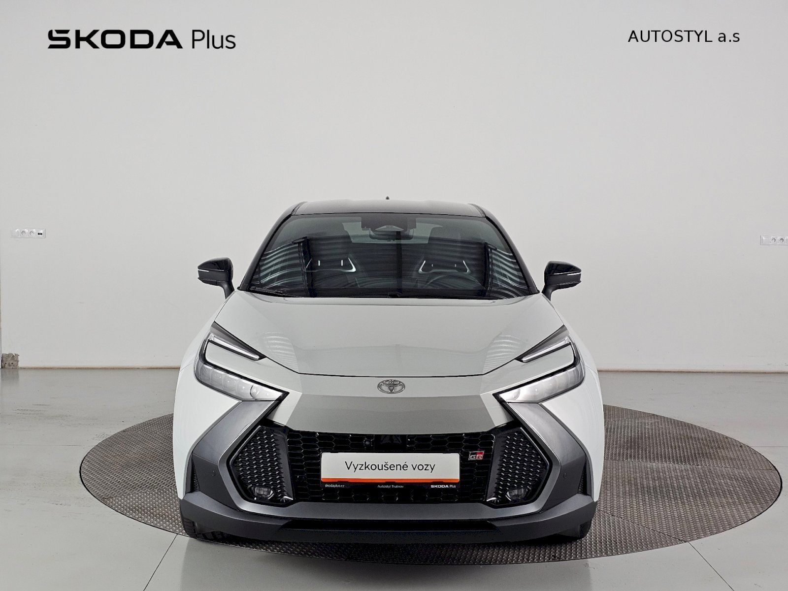 Toyota C-HR, 2.0HEV 4x4 GR-Sport Premiere E - fotka 4