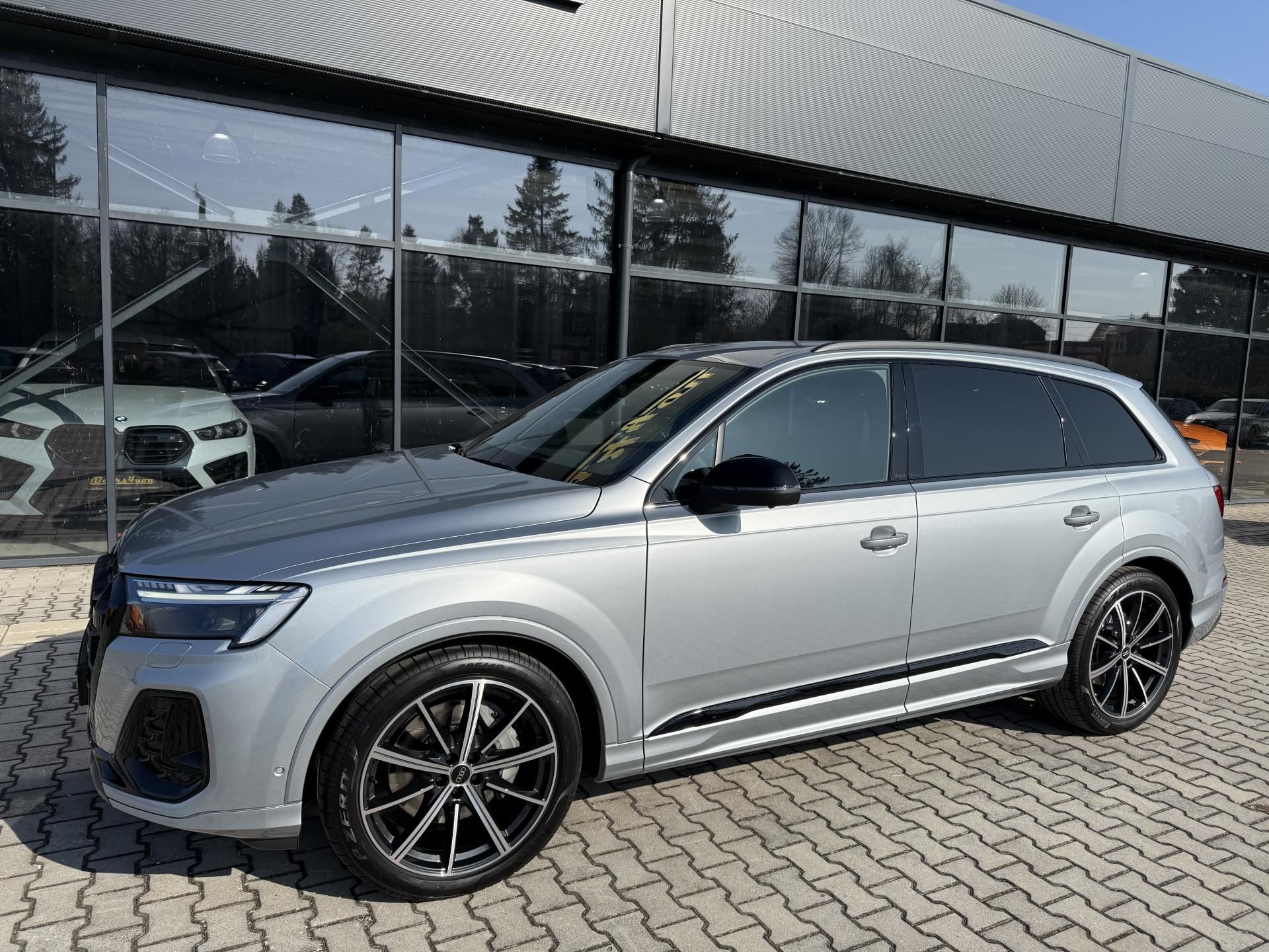 Audi Q7, 50TDI 210kW S-LINE 7MÍST NZN!! - fotka 4