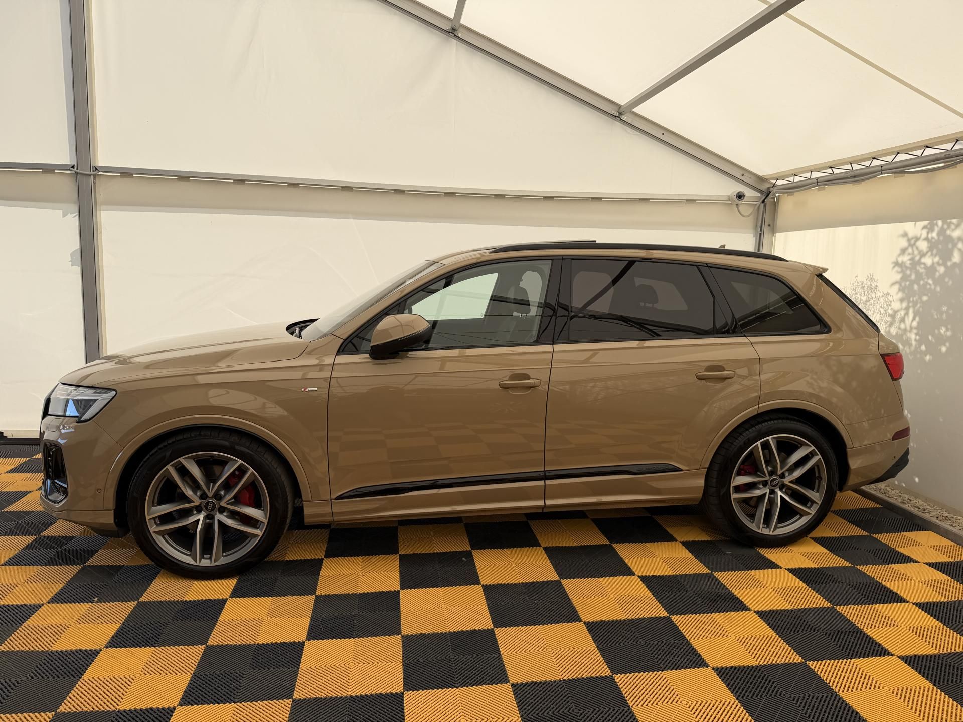 Audi Q7, 3.0Tdi*7-mist*CZ*DPH*S-Line - fotka 3