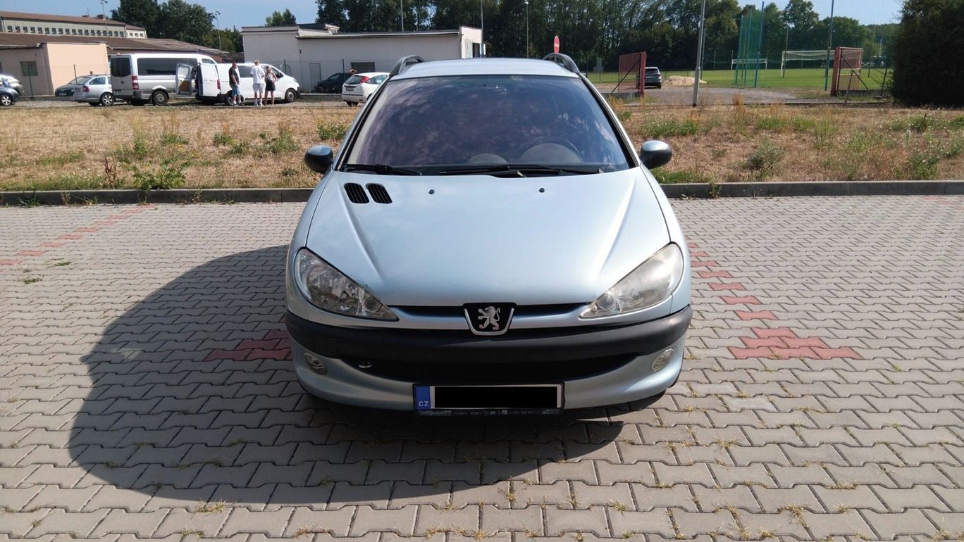 Peugeot 206, 1.4i SW KLIMA - fotka 3