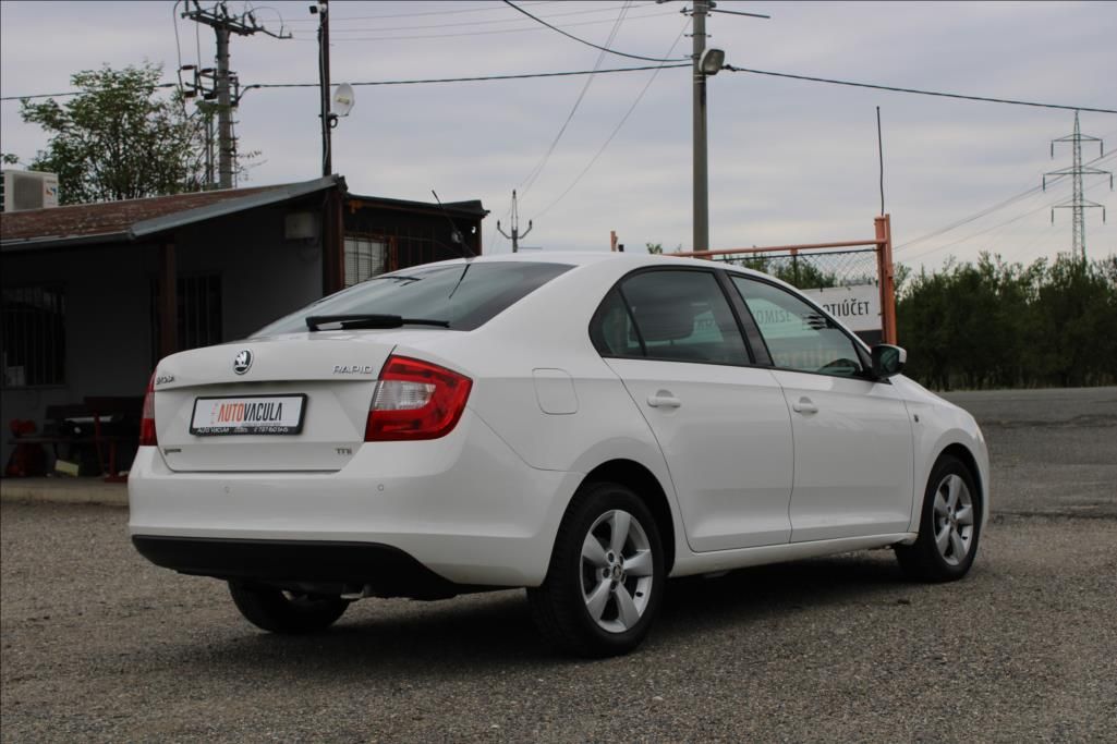 Škoda Rapid, 1,6 TDi  DIG. KLIMA, STK 9/27 - fotka 5