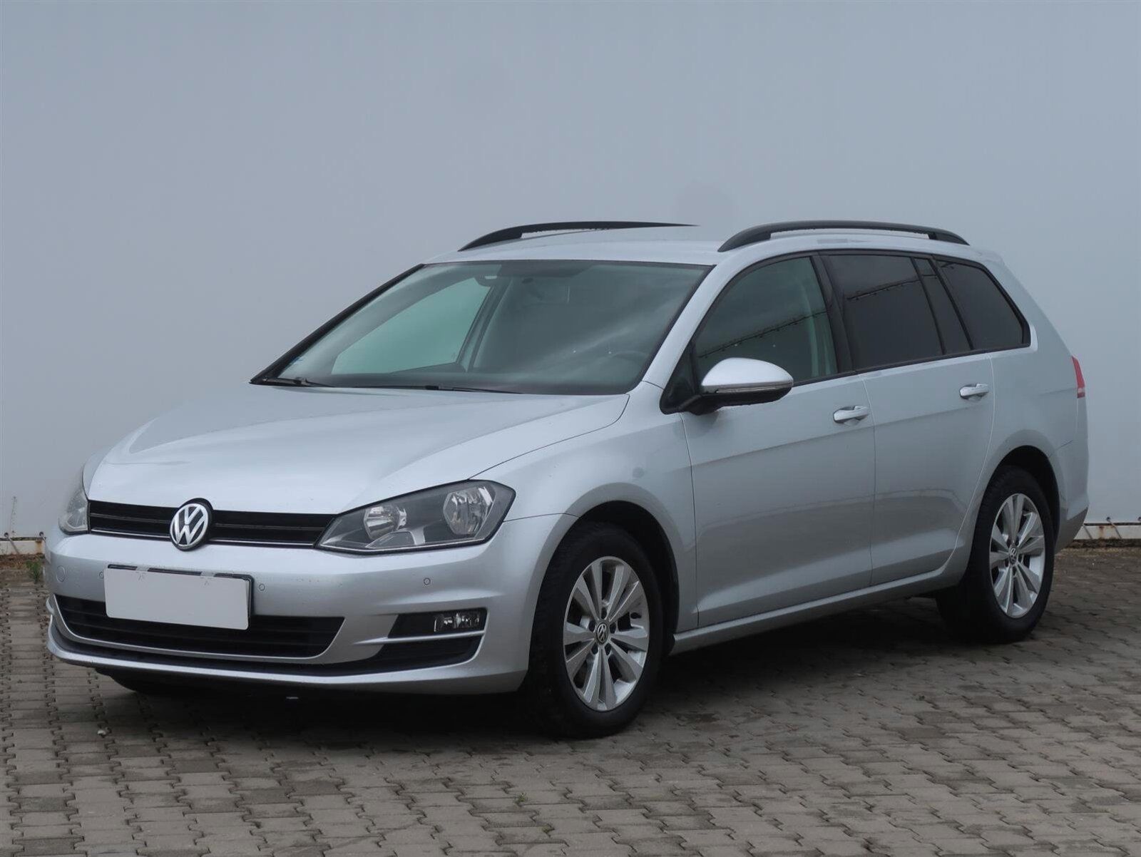 Volkswagen Golf, 1.6 TDI, Automat - fotka 2