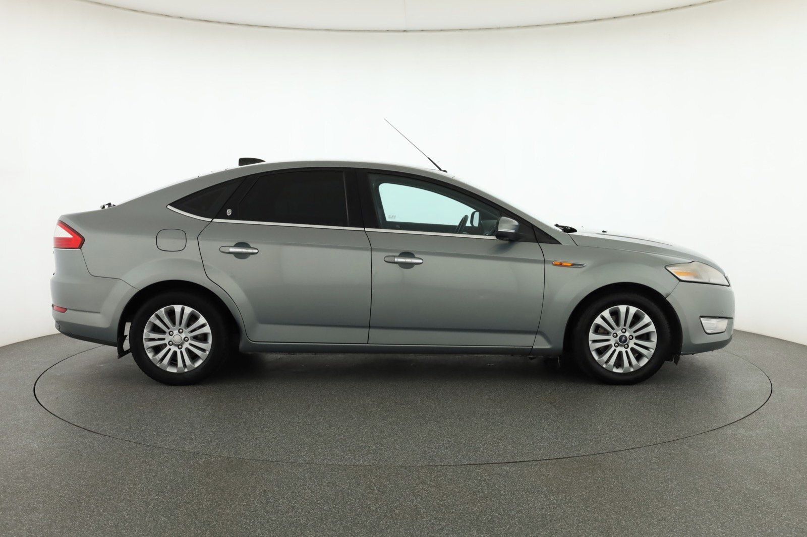 Ford Mondeo, 1.8 TDCi, po STK - fotka 6