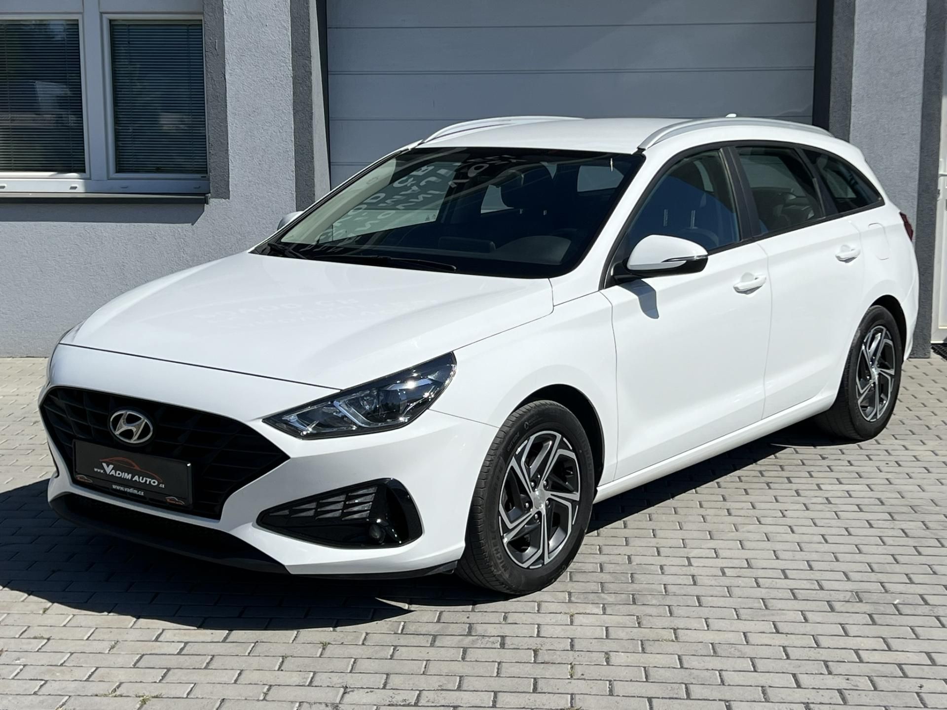 Hyundai i30, 1.6CRDi COMFORT TAŽNÉ KAMERA - fotka 2