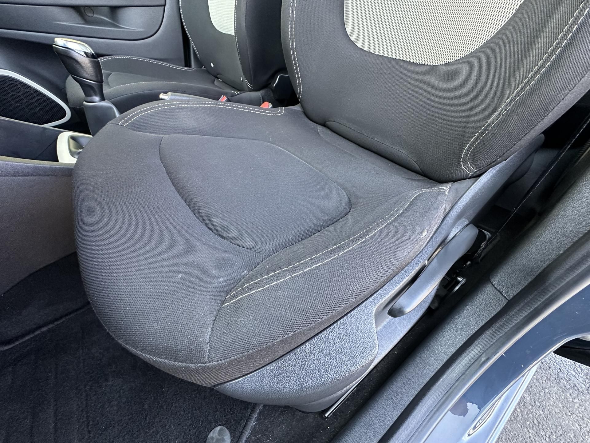 Renault Captur, 0.9/66kW * KLIMA* 1.Maj. - fotka 6