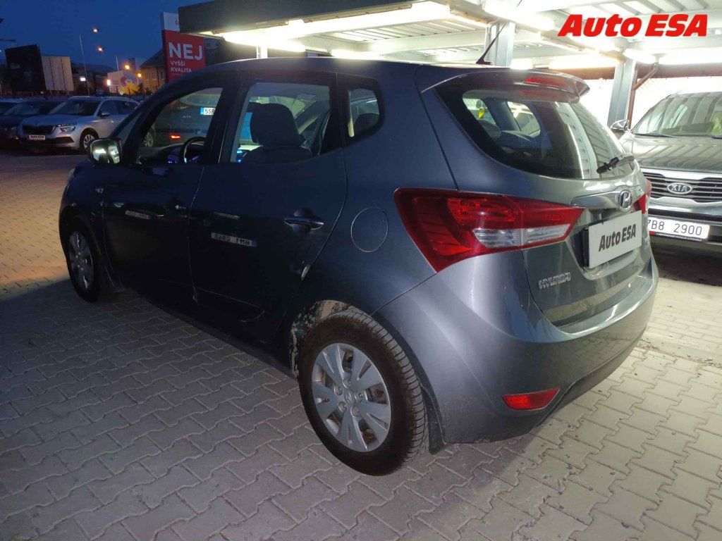 Hyundai ix20, 1.4 16V,ČR - fotka 2