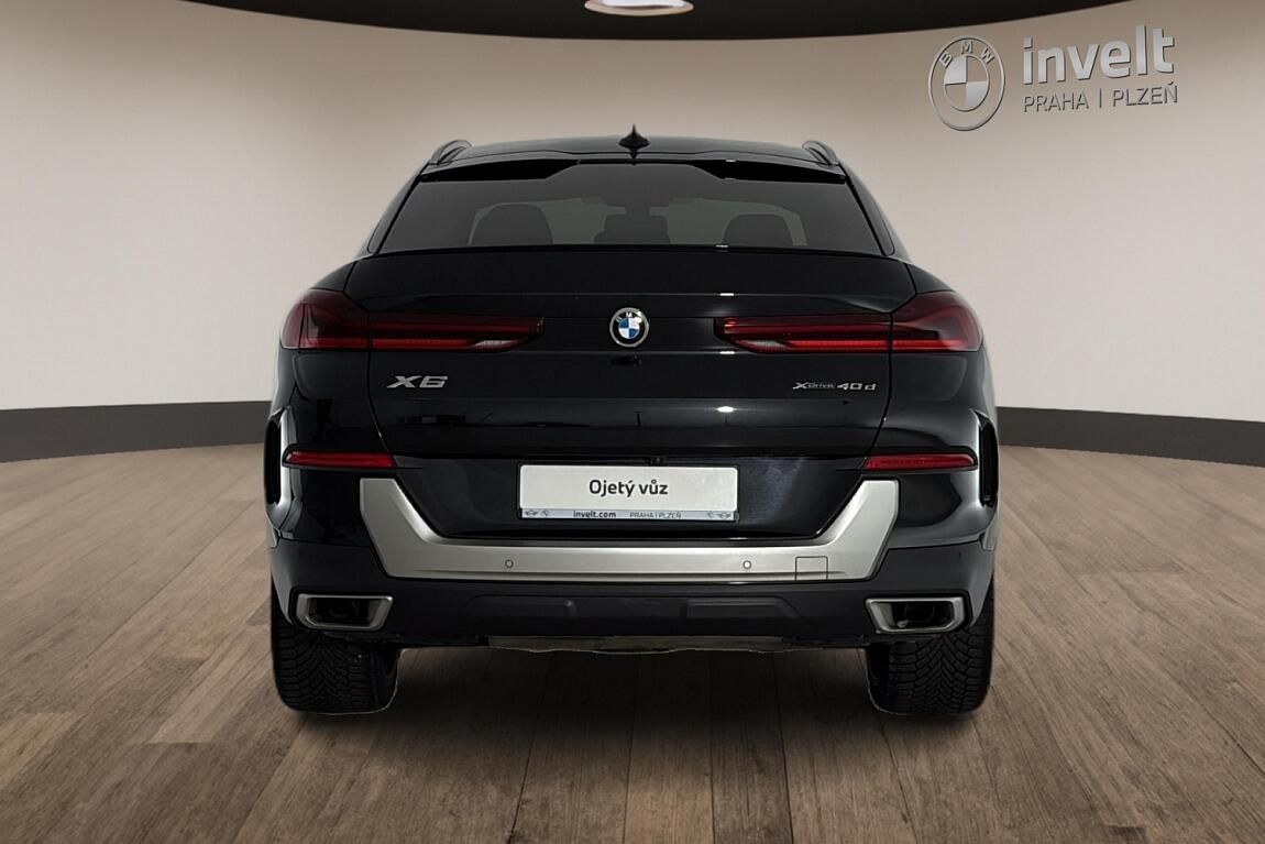 BMW X6, xDrive40d - fotka 4