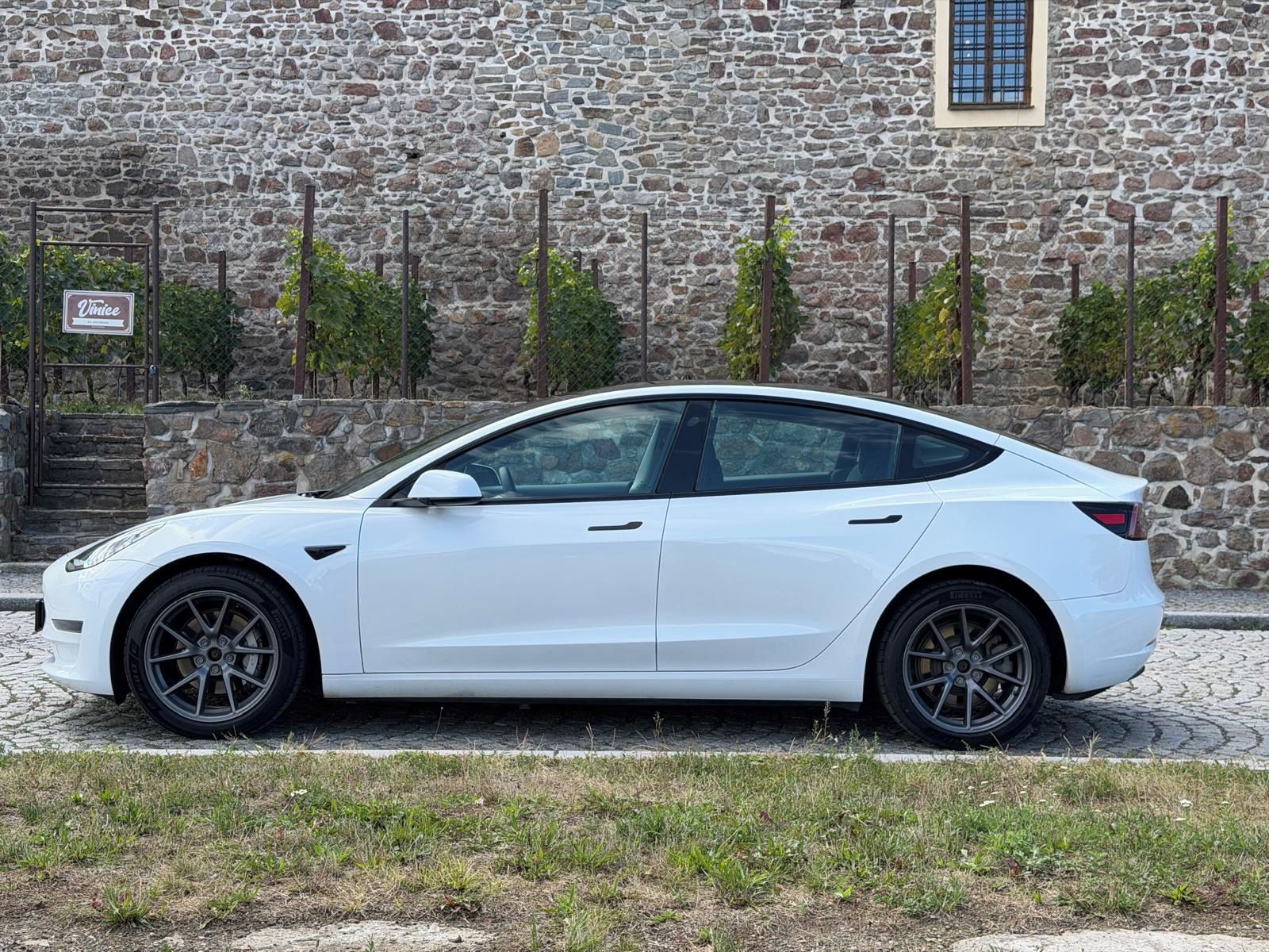 Tesla Model 3, Nová repasovaná baterie 1000Km - fotka 5