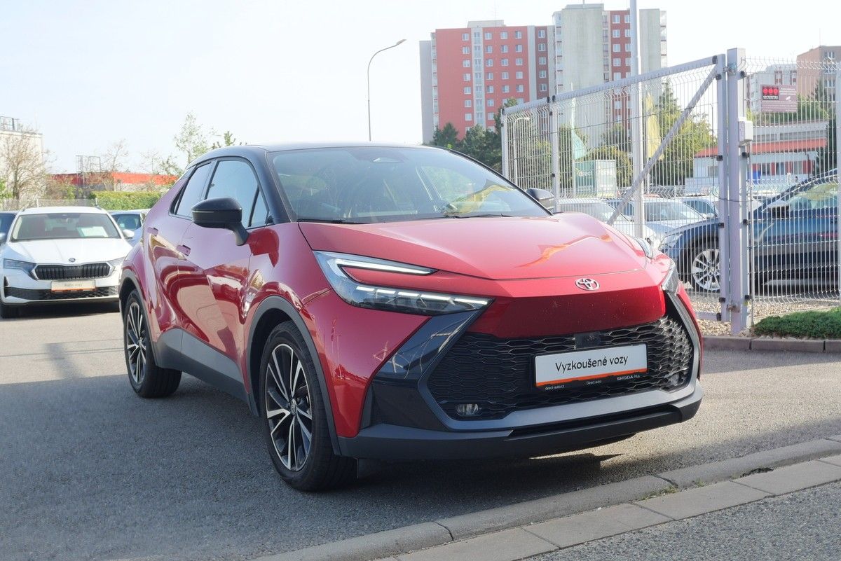 Toyota C-HR, 1.8 Hybrid 72 kW - fotka 3