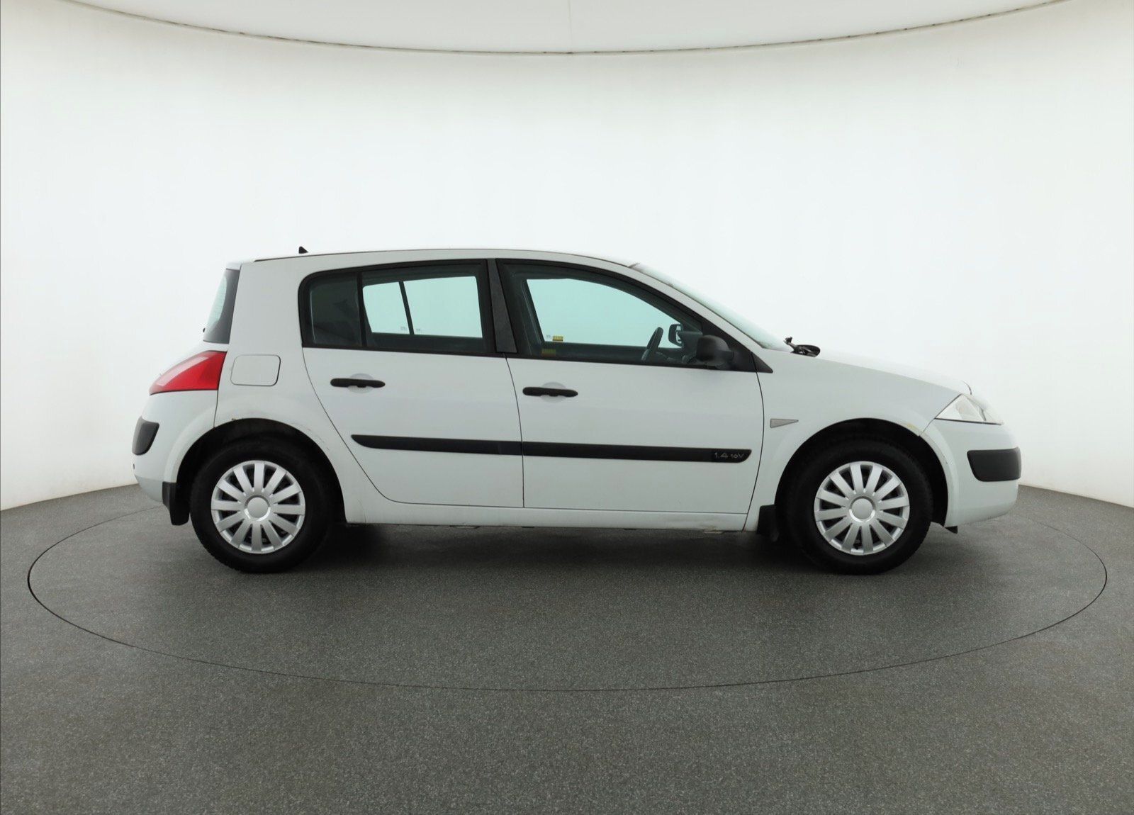 Renault Mégane, 1.4 16V , po STK, Tažné - fotka 6