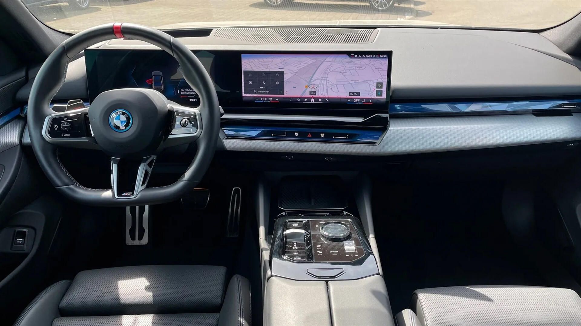 BMW i5, M60 xDrive HuD 360 H/K 4zon - fotka 6