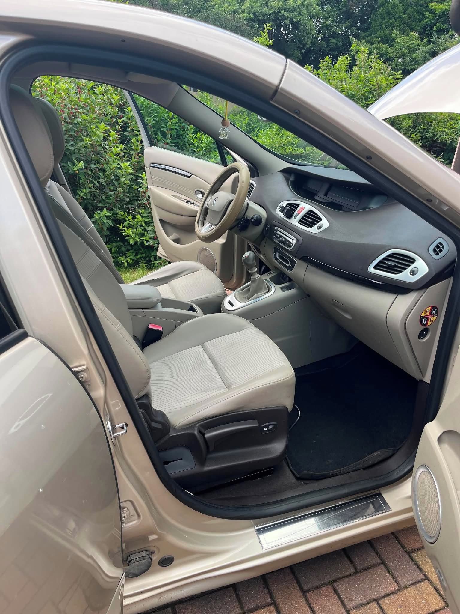 Renault Scénic, Renault Scénic 1.4tce, benzín - fotka 4