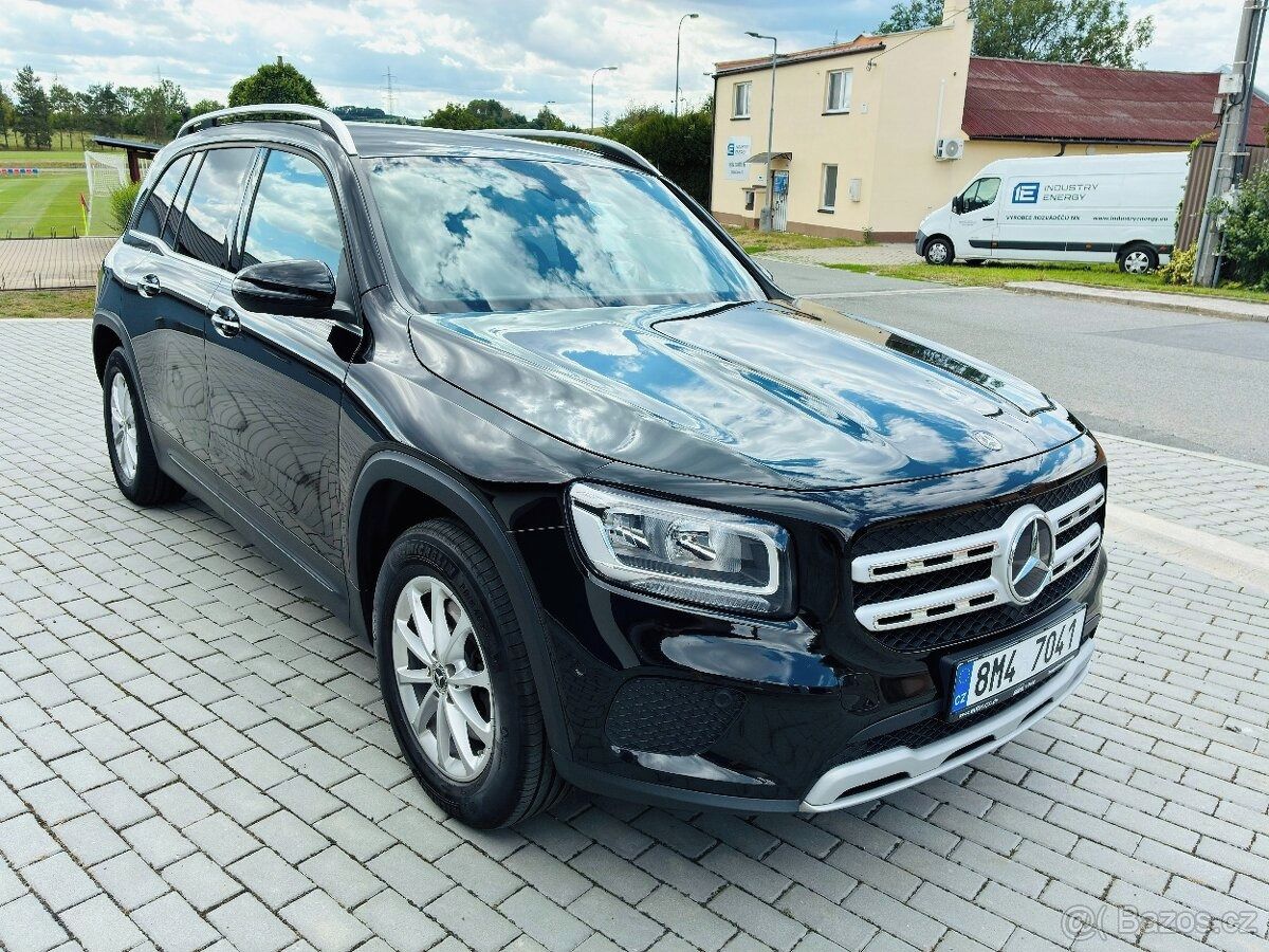 Mercedes-Benz GLB, 220D, Tažné, Kamery, MBUX - fotka 2