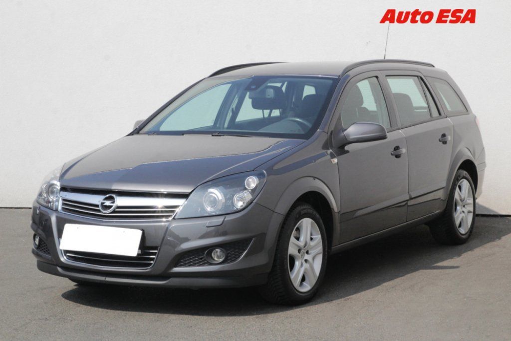Opel Astra, 2.0,2.maj,ČR - fotka 3