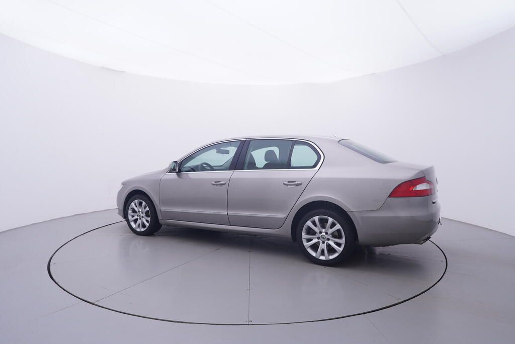 Škoda Superb, 2.0 TDI 103 kW - fotka 3
