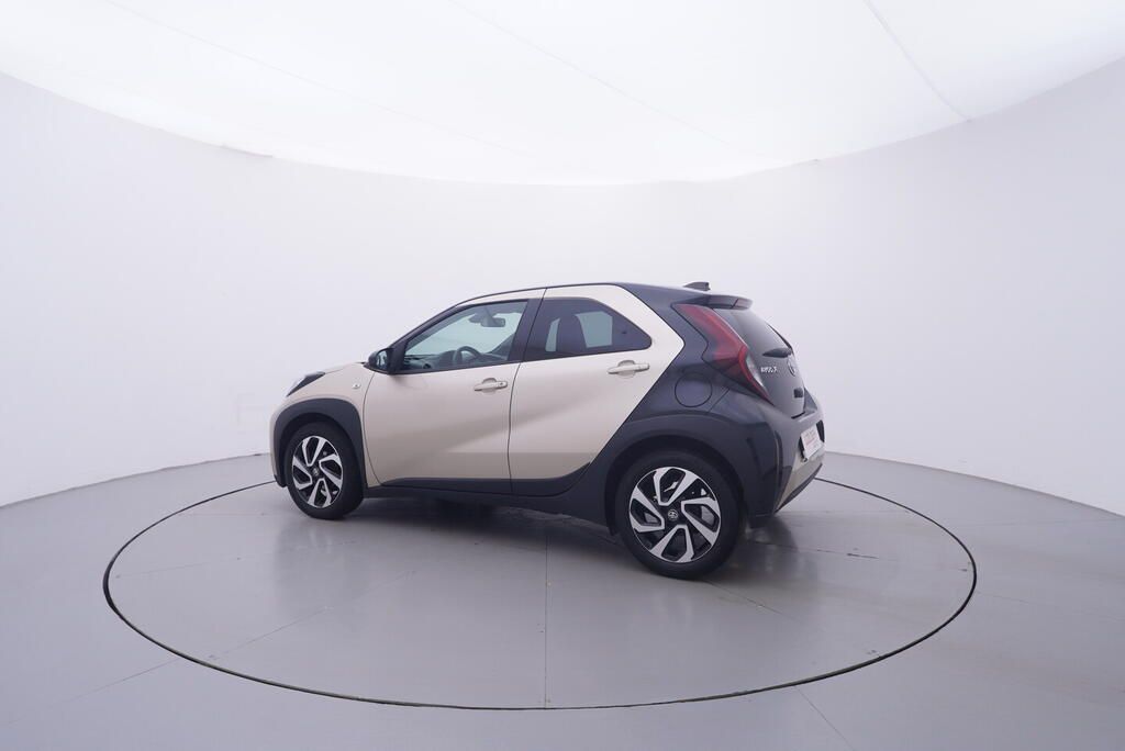 Toyota Aygo, X Style 1.0 53 kW - fotka 3