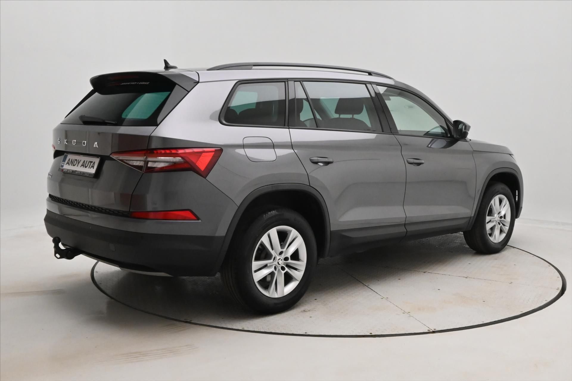 Škoda Kodiaq, 2,0 TDI 110 kW DSG TAŽNÉ ZAŘÍZ - fotka 5