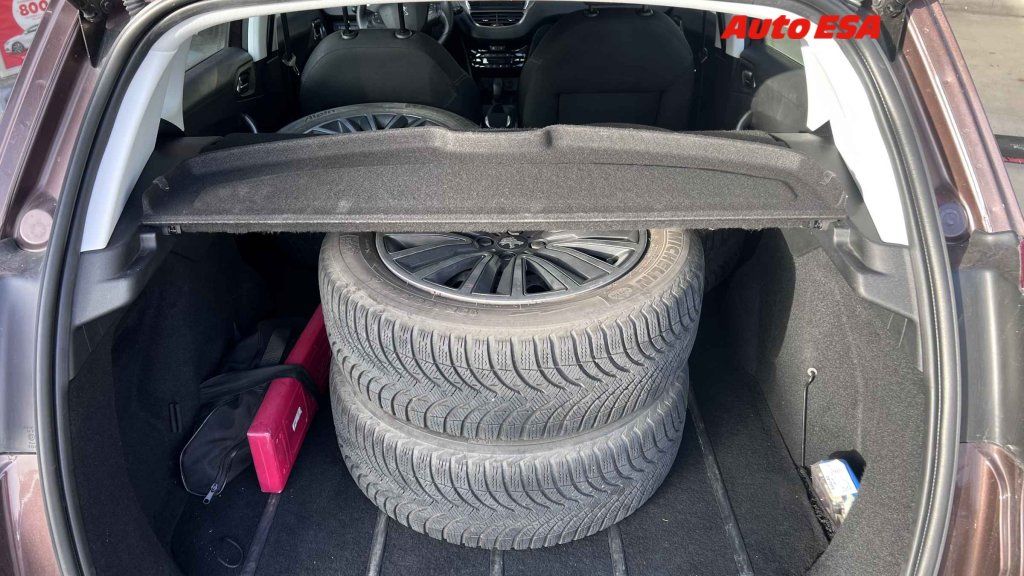 Peugeot 2008, 1.4HDi,ČR - fotka 4