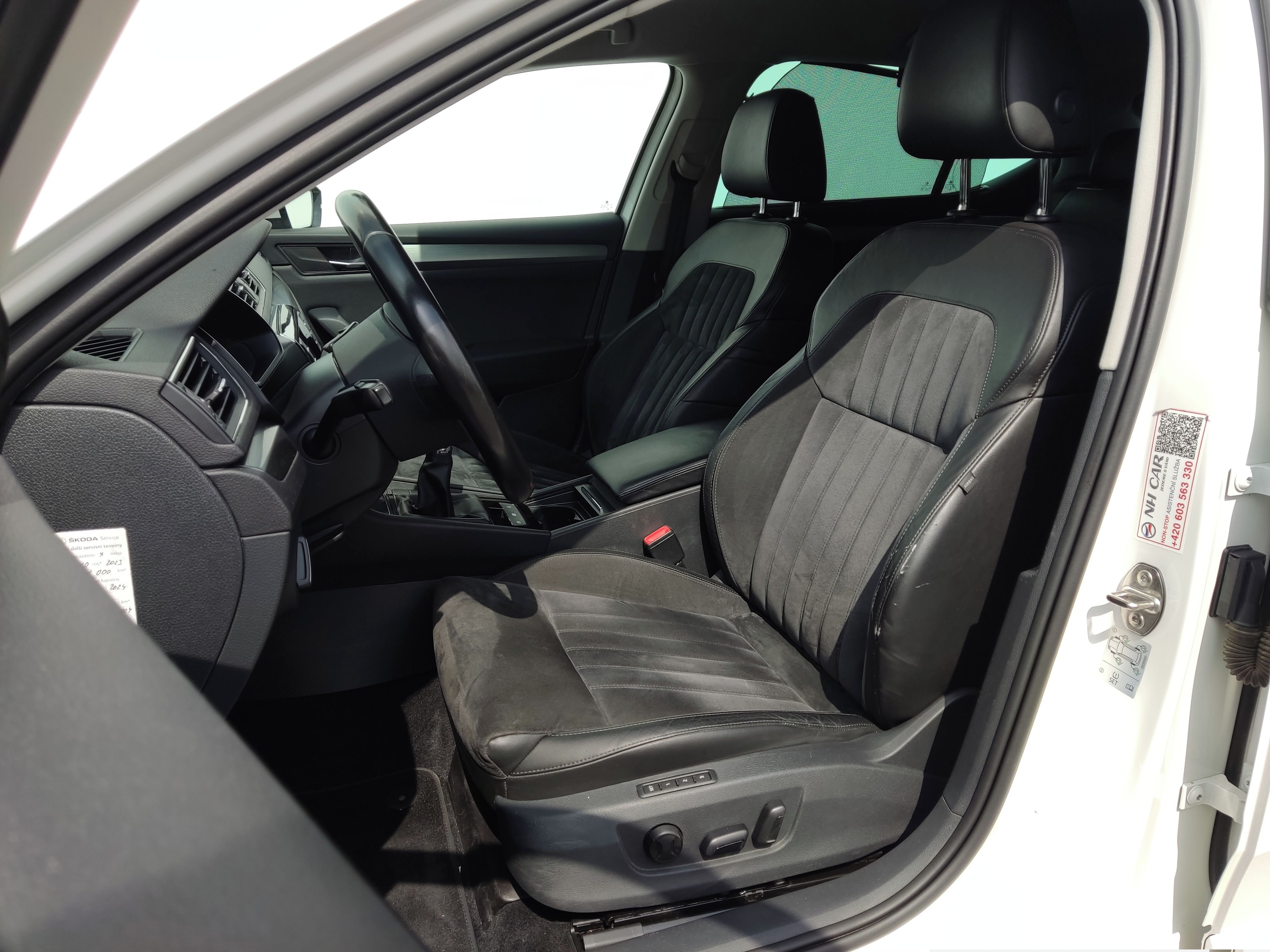 Škoda Superb, 2.0 TDI 110 kW Style Plus - fotka 6