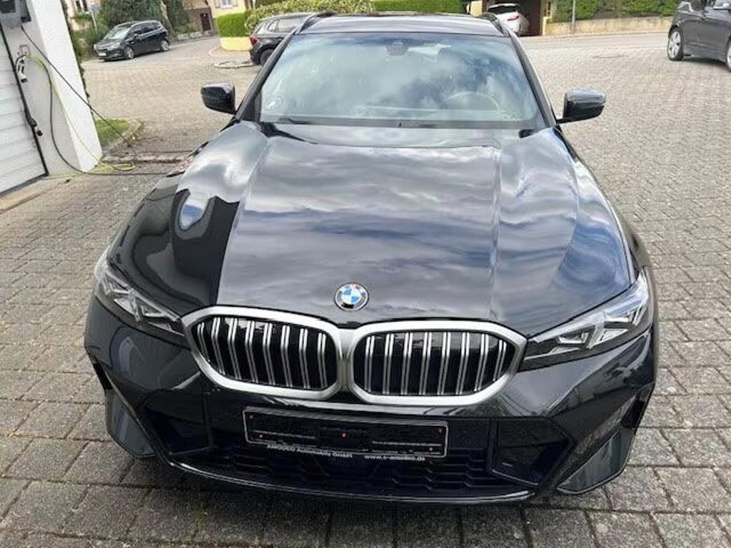 BMW Řada 3, 330I xDrive Touring M Sport - fotka 5