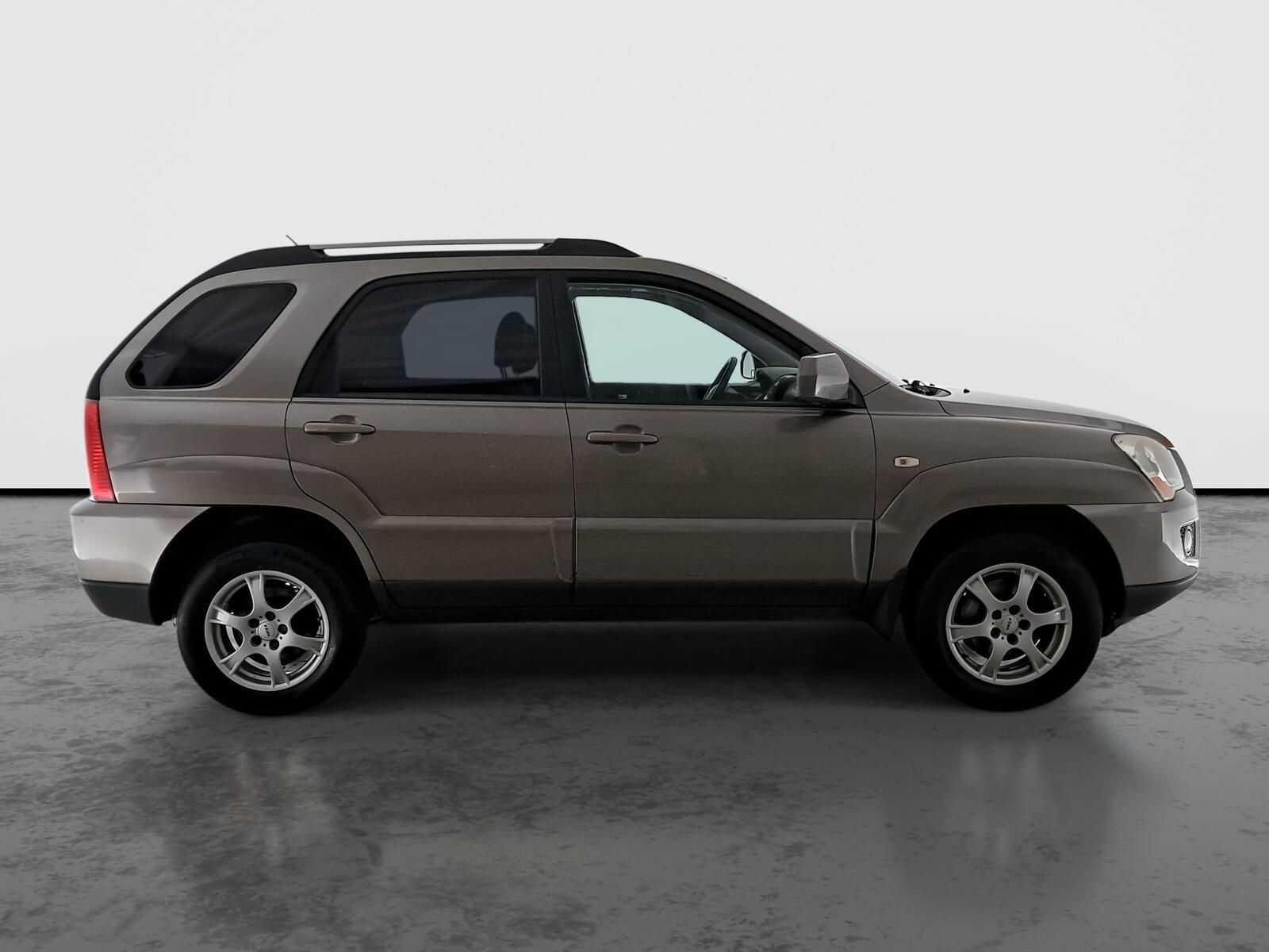 Kia Sportage, 2.0 16V, 4X4, ČR,1.maj, Tažné - fotka 6