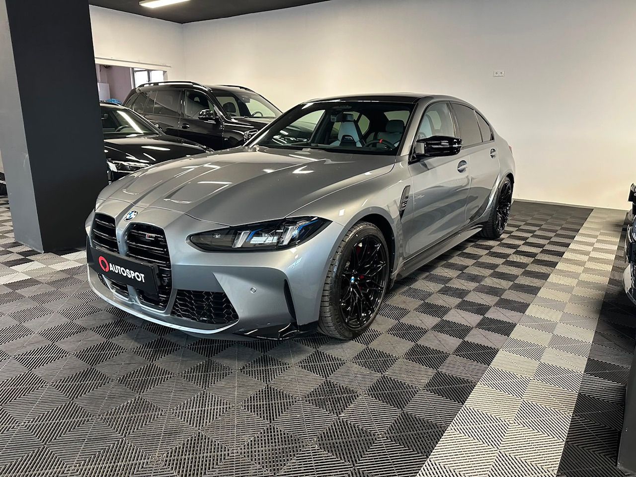 BMW M3, Competition xDrive M - fotka 3