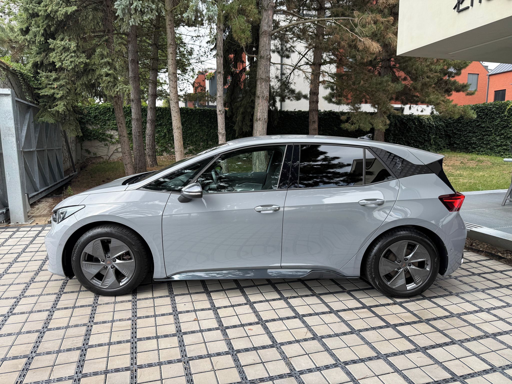 Cupra Born, 62 kWh / HUD / FULL LED - fotka 3