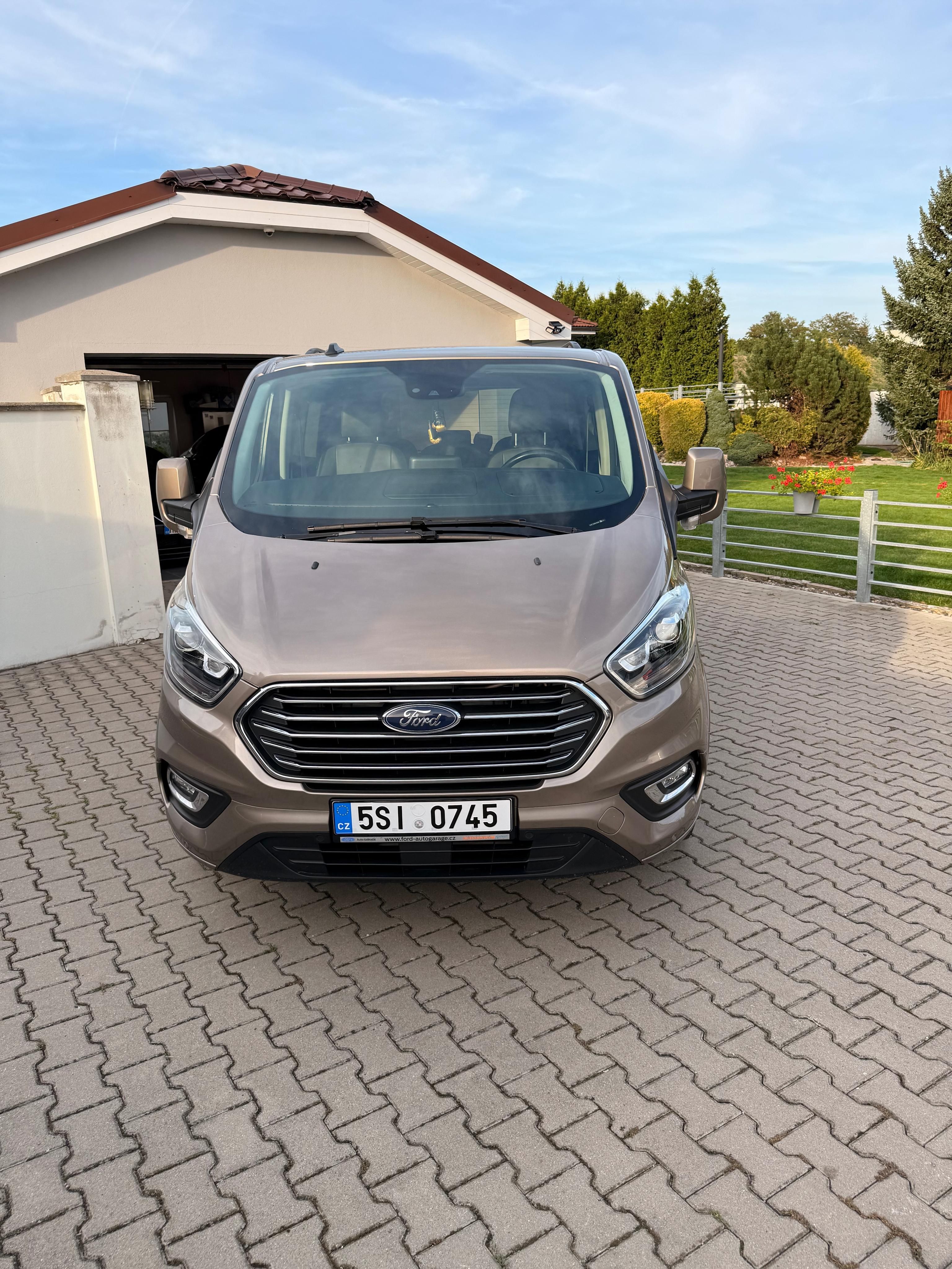 Ford Tourneo Custom