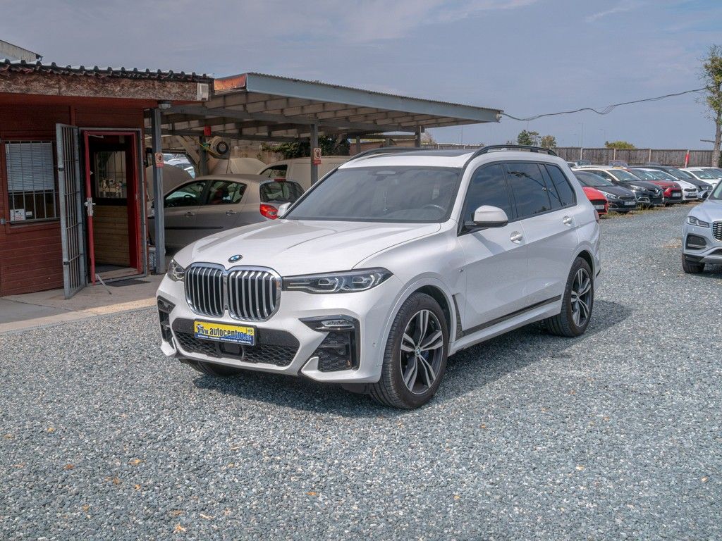 BMW X7, ČR 3.0i 250KW 7sed – INDIVIDUÁ