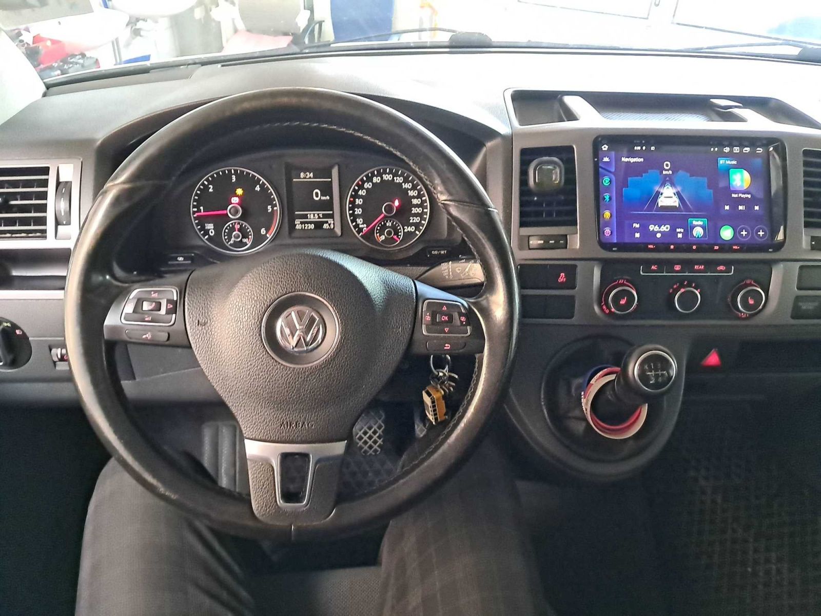 Volkswagen Multivan, 2.0 TDI, Klima, 1Maj, Tempomat - fotka 3