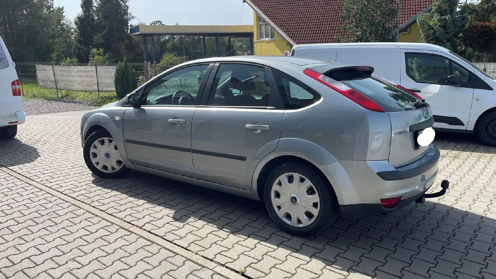Ford Focus, 1.6 TDCi 66KW // AC // TAŽNÉ / - fotka 5