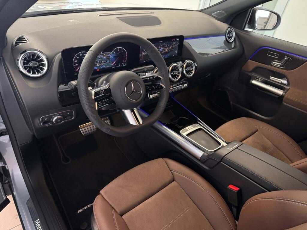 Mercedes-Benz GLA, 200 d 4M - fotka 2