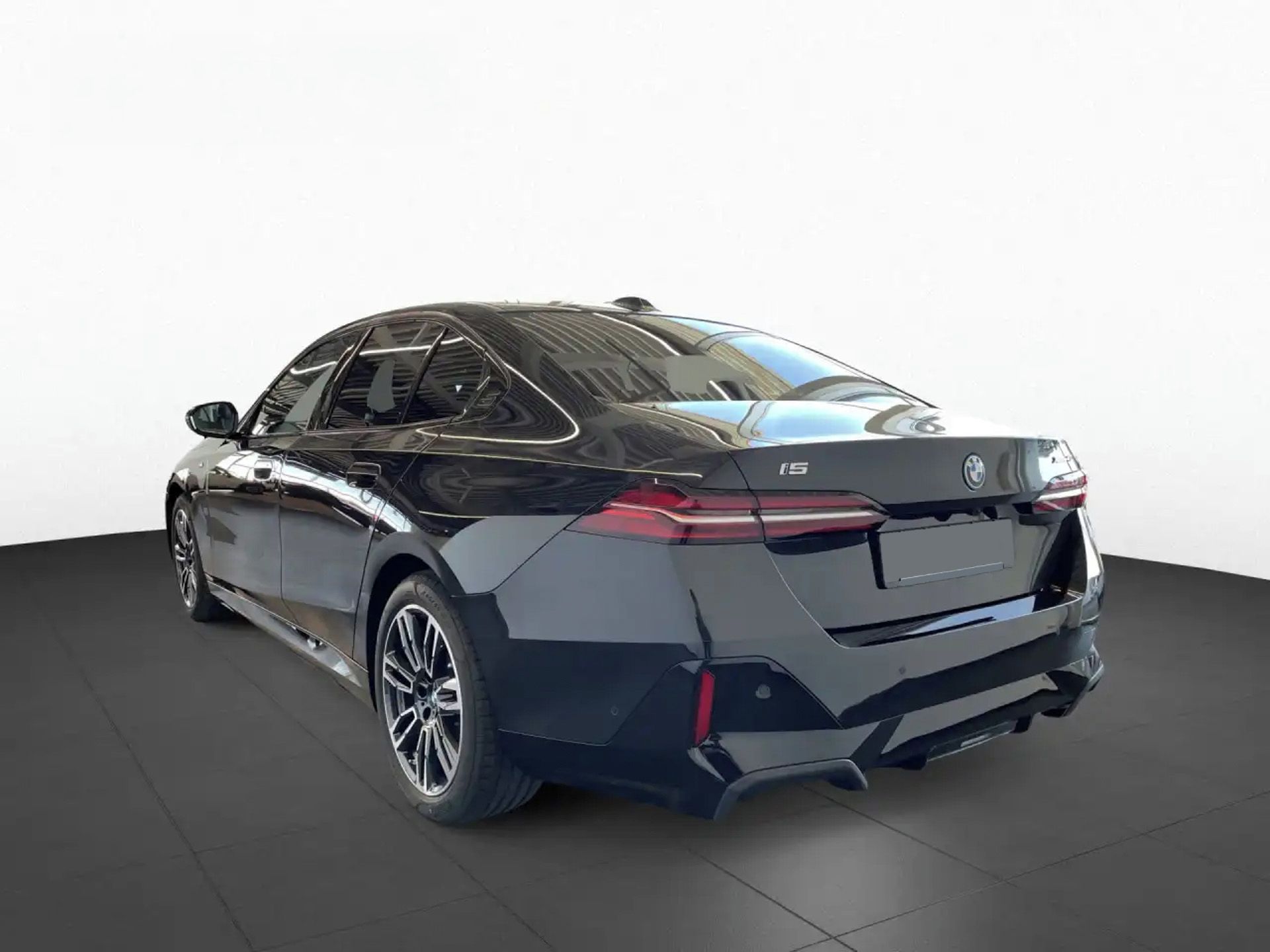 BMW i5, xDrive40 M-Sport Park/Driv Pro - fotka 5