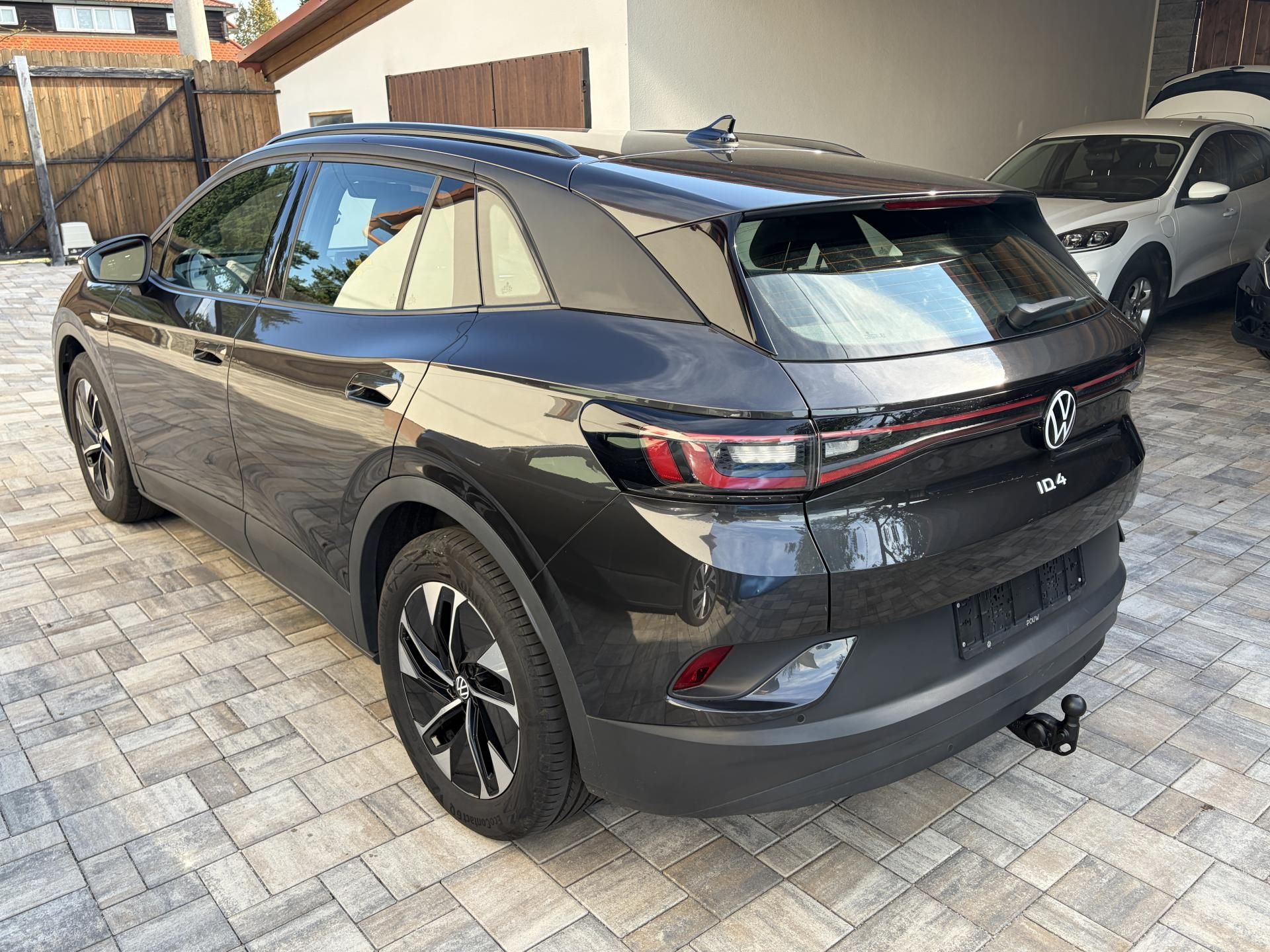 Volkswagen ID.4, 77kwh, 150kw, SOH 96%, tazne - fotka 2