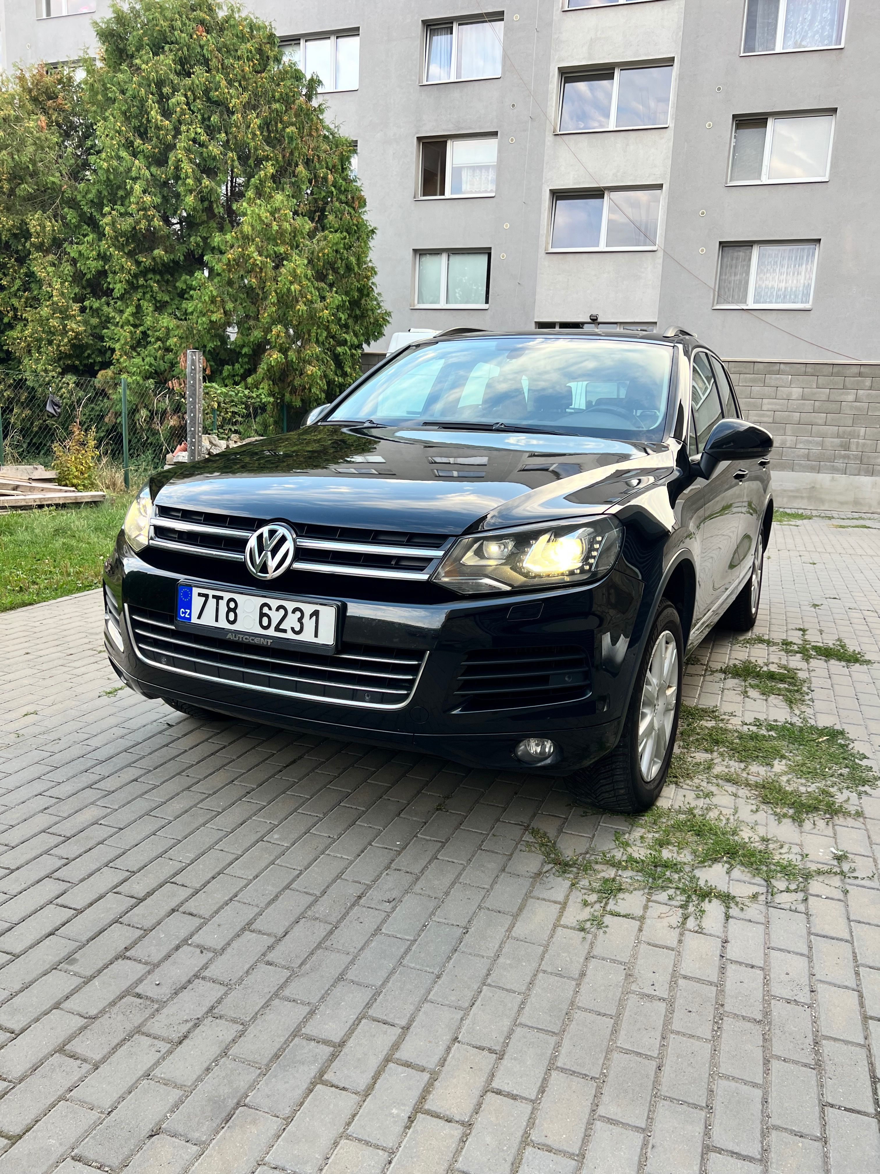 Volkswagen Touareg, 3.0 tdi garážováno,servisováno