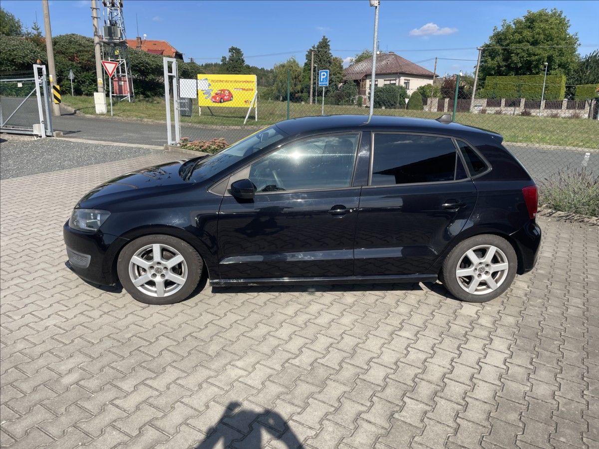 Volkswagen Polo, 1,6 TDI DIGIKLIMA NOVÁ STK PĚK - fotka 5