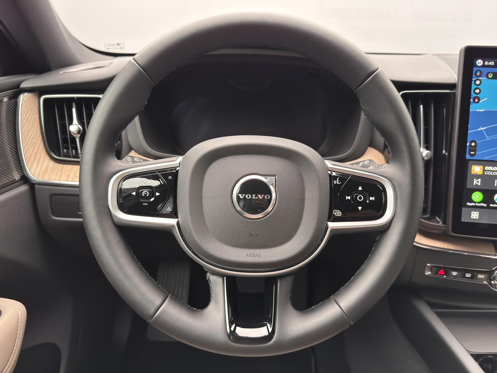 Volvo XC60, B5 AWD BRIGHT PLUS CZ 1.maj - fotka 3