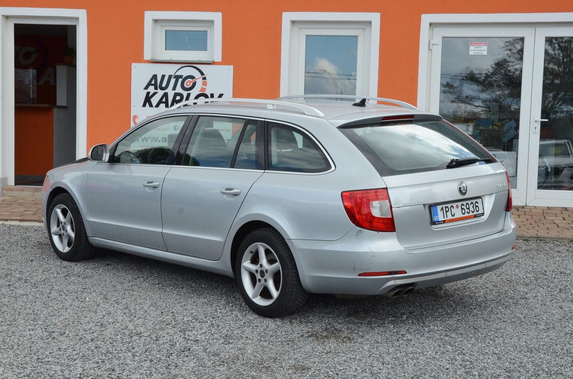 Škoda Superb, 2.0 TDi 103kW AMBITION - fotka 4