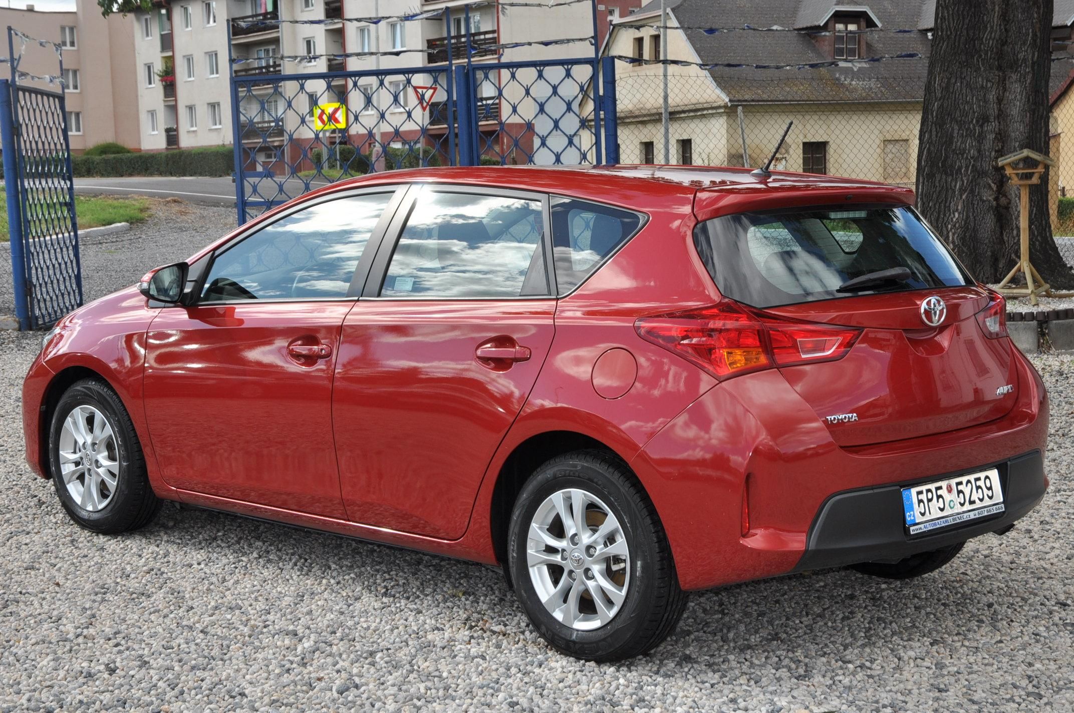Toyota Auris, 1.33VVT-i 73kW - fotka 4