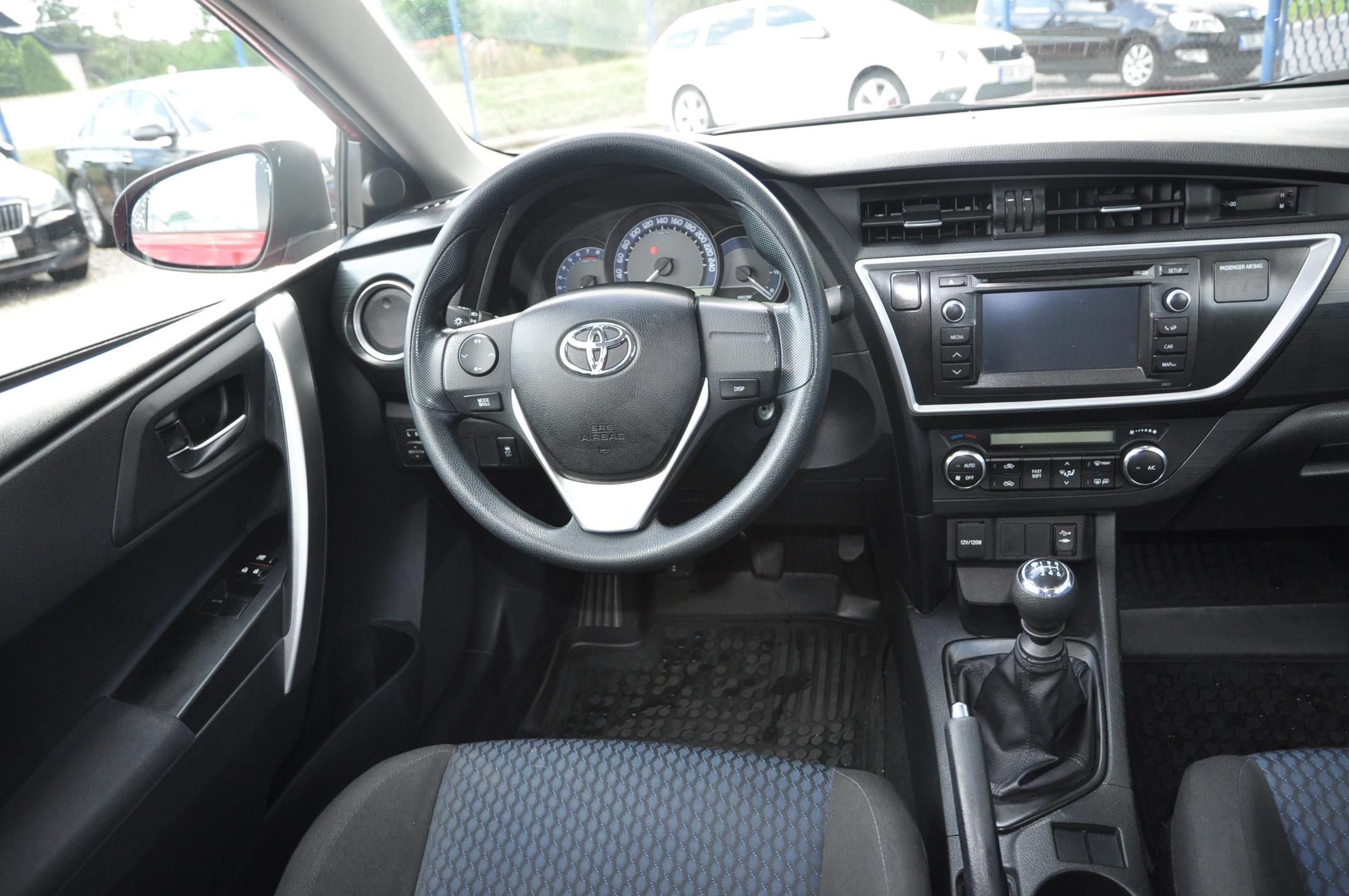 Toyota Auris, 1.33VVT-i 73kW - fotka 5