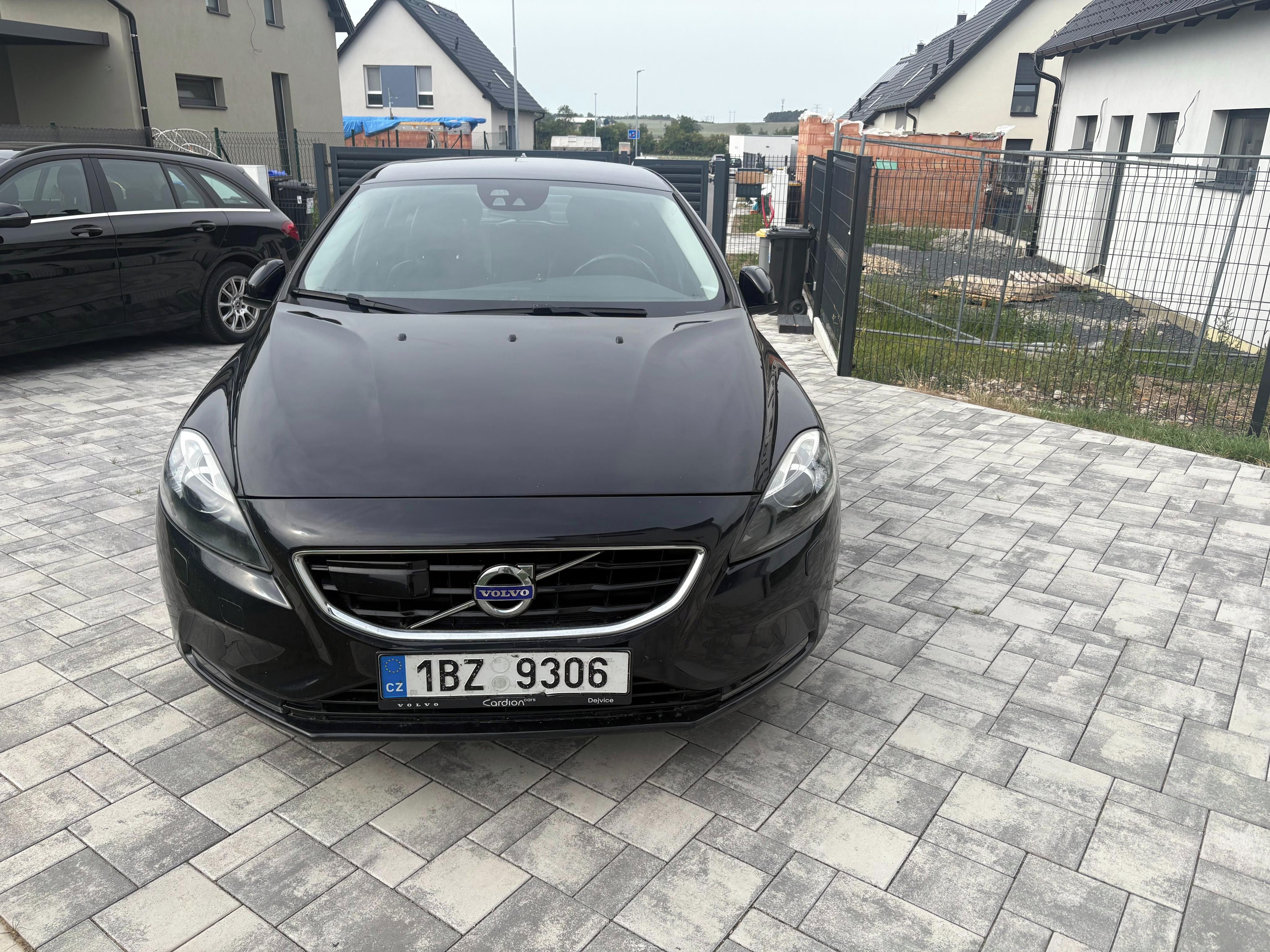 Volvo V40, Volvo V40 1.6D Momentum