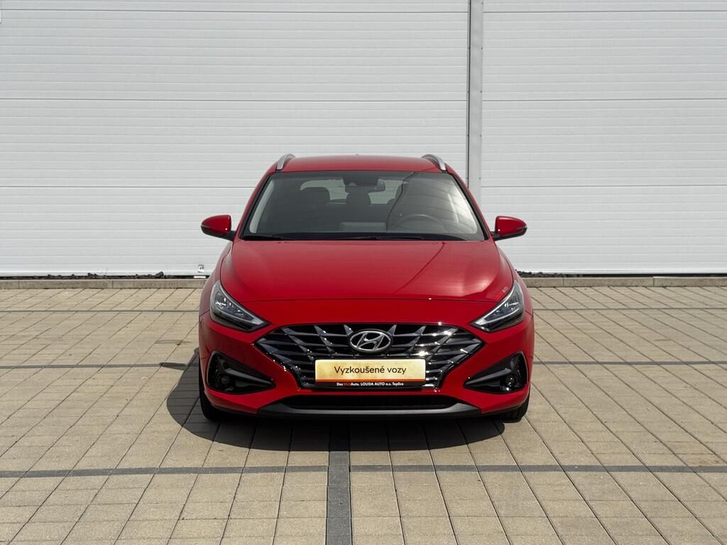 Hyundai i30, Smart 1.5 _ kW - fotka 2