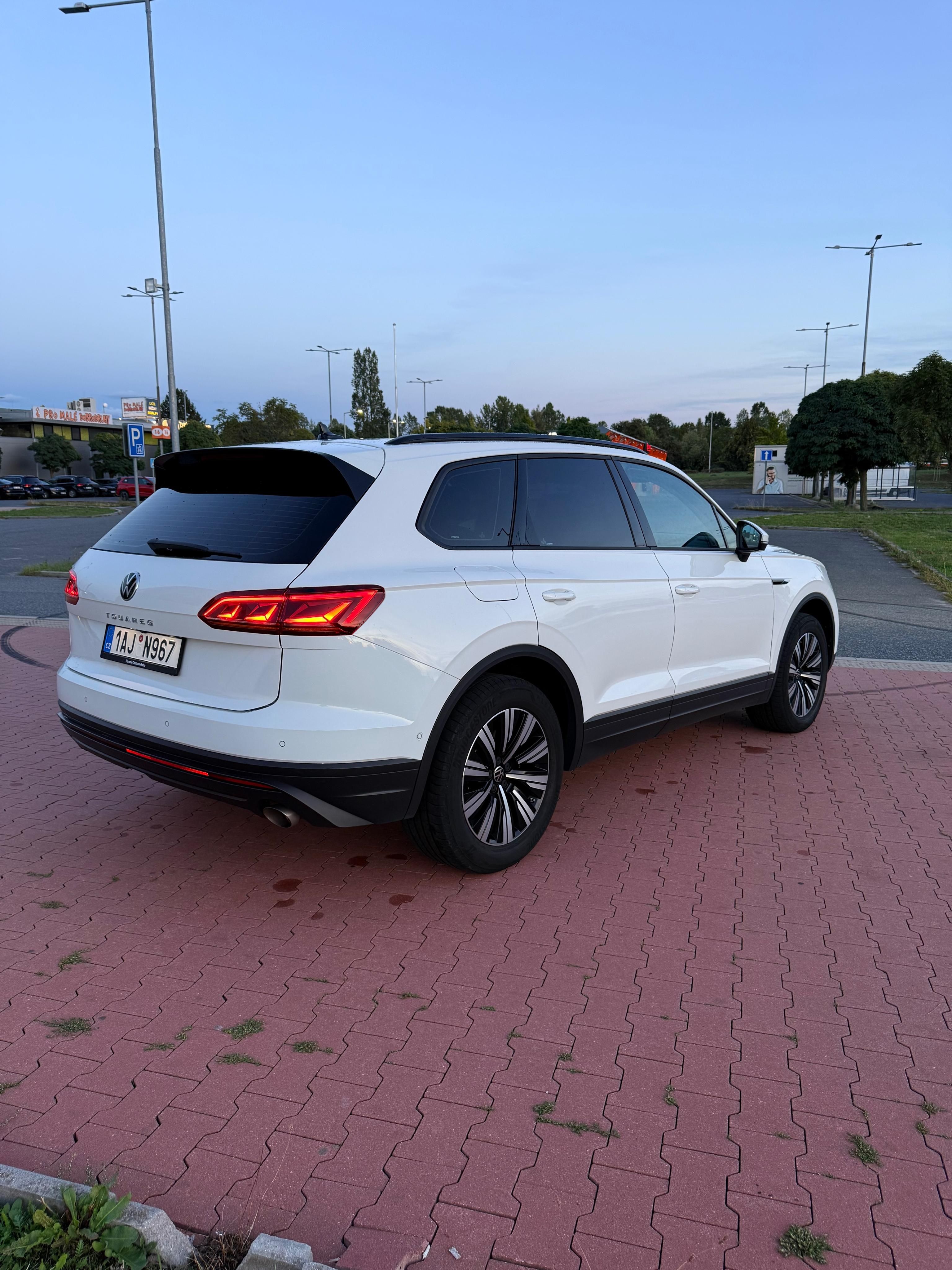 Volkswagen Touareg, VW Touareg, 170kw, 3.0TDI - fotka 5