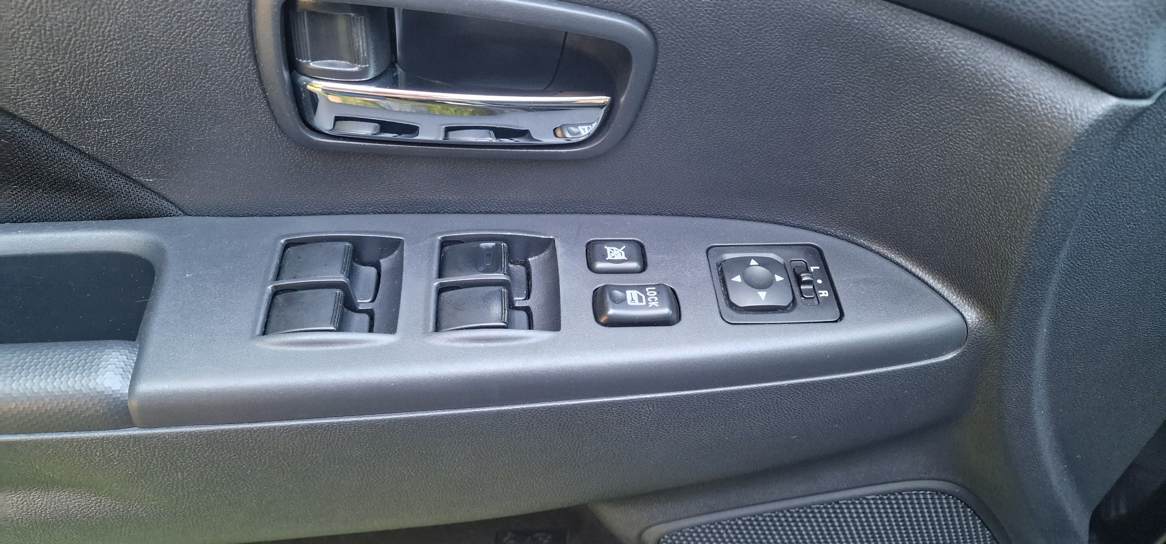 Mitsubishi ASX, 1.6 MIVEC 86kW - fotka 6