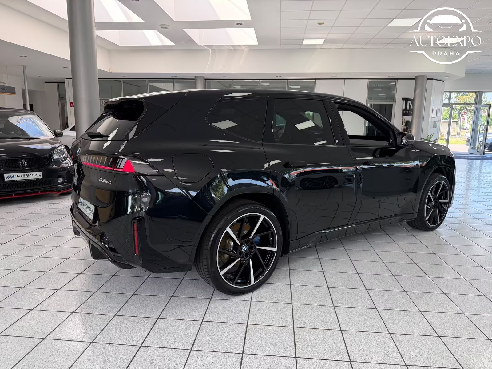 BMW iX3, 50 xDrive*PANO*HUD*kůže* - fotka 4