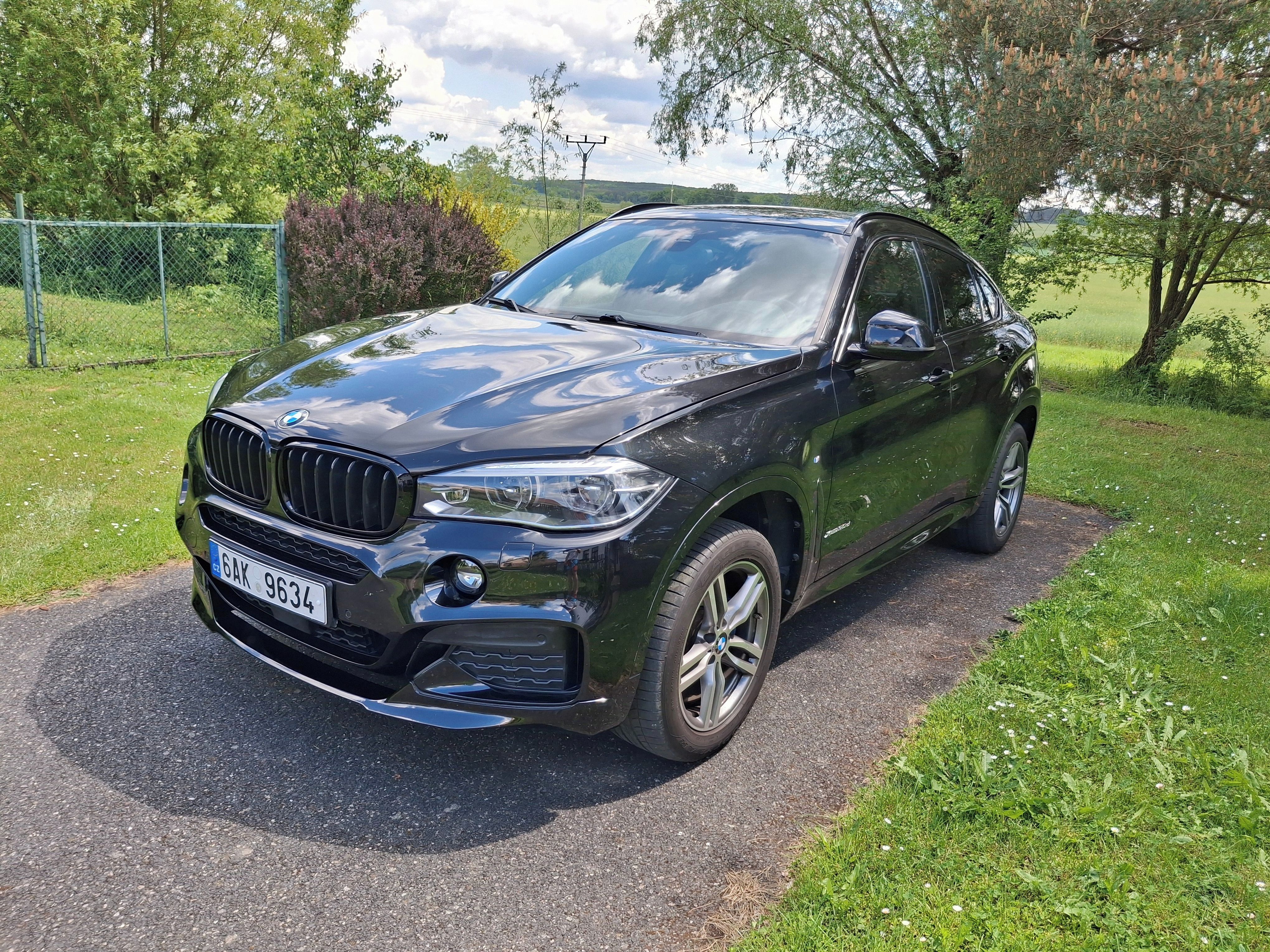 BMW X6, BMW X6 xDrive30d [telefon skryt]