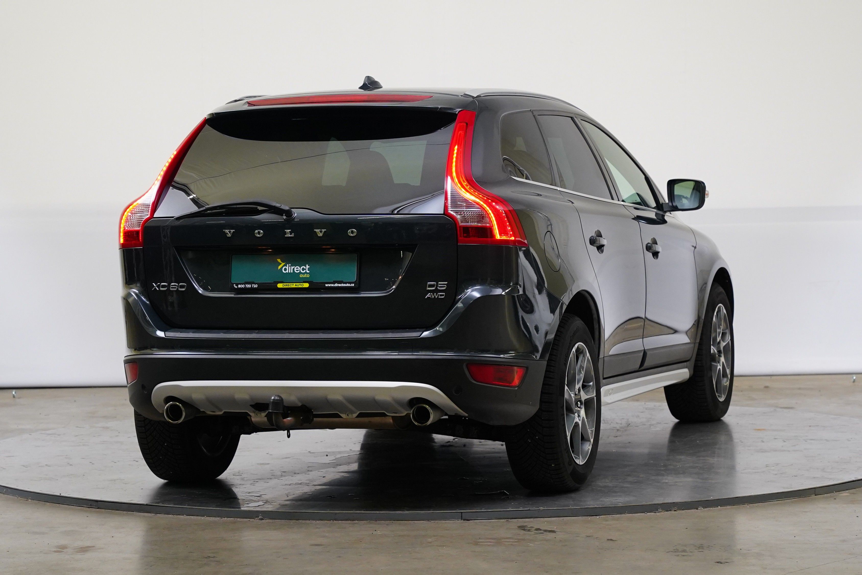 Volvo XC60, 2.4 D5 158 kW AWD Summum - fotka 2