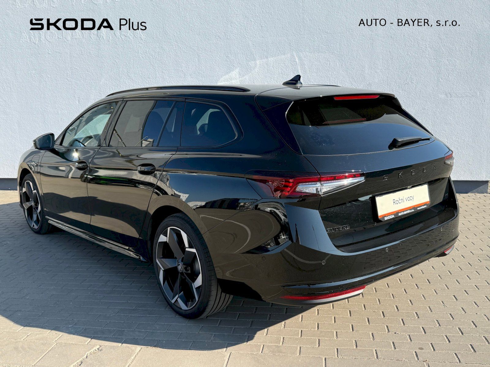 Škoda Superb, Combi SportLine DSG 1.5TSi 150 - fotka 2