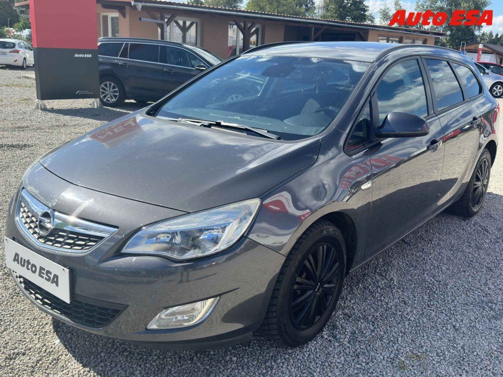 Opel Astra, 1.7 CDTi,2.maj - fotka 3